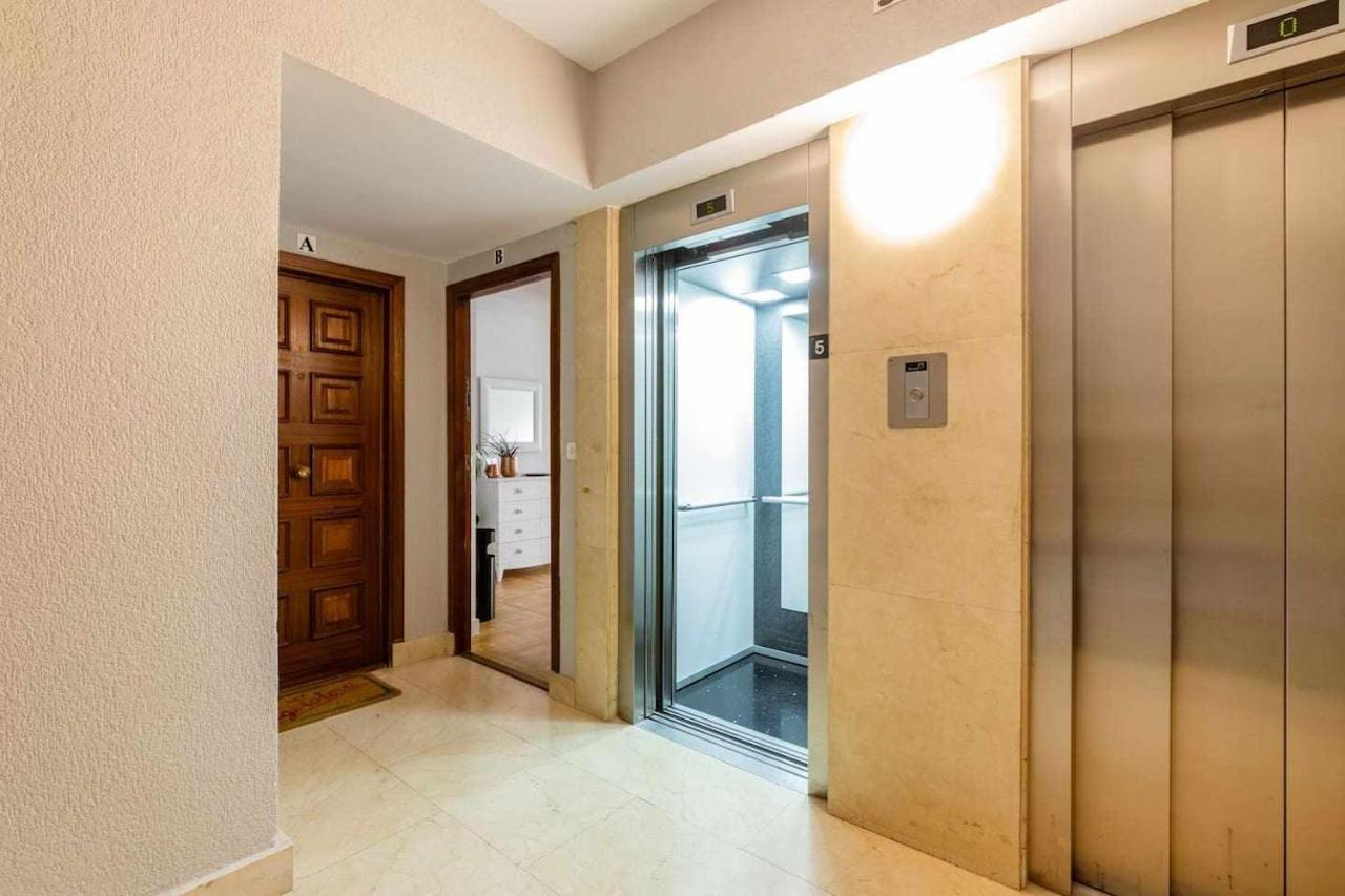New Amara Suite Friends & Families Parking سان سيباستيان المظهر الخارجي الصورة